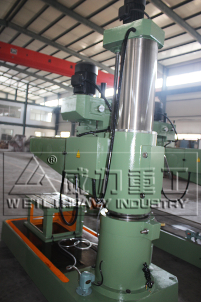 ZQ3050機械搖臂鉆床生產(chǎn)完成