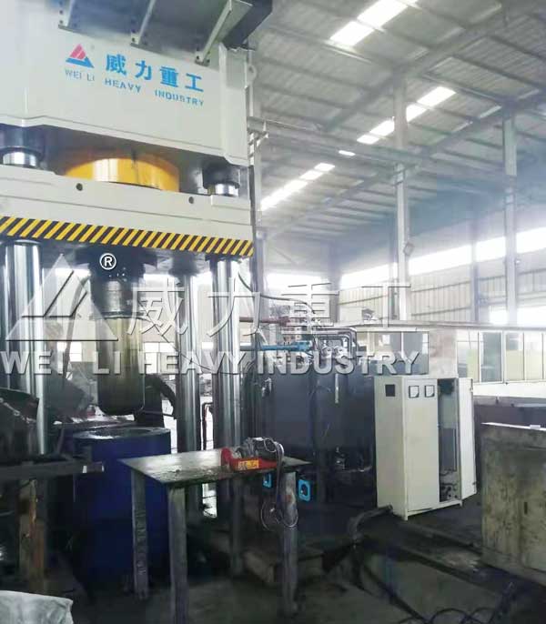 1500噸四柱液壓機