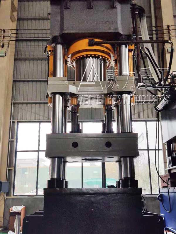 1800噸電梯配置塊成型液壓機